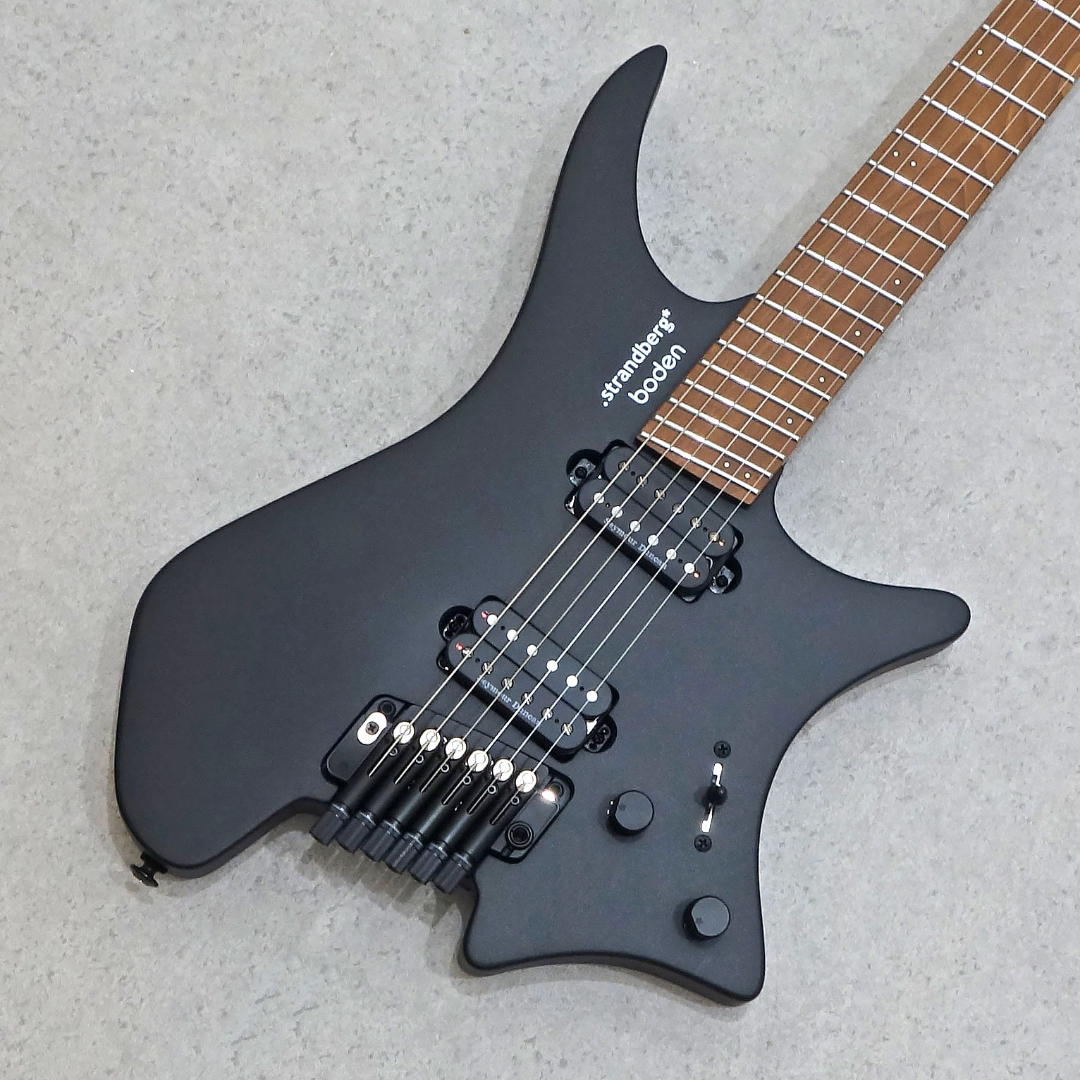 strandberg <br>Boden Standard N2.6T Black Satin Metallic