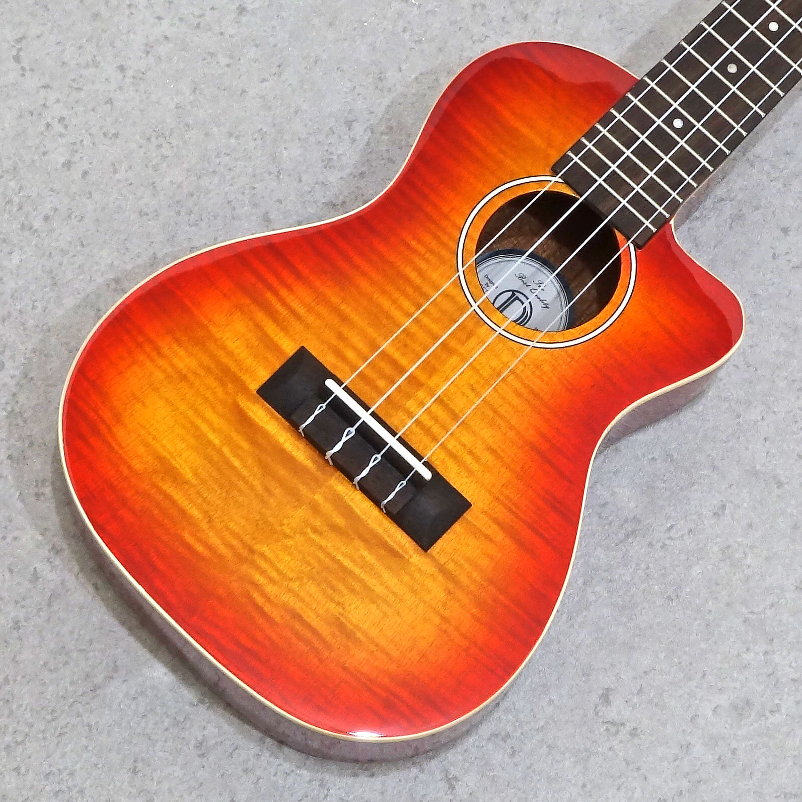DCT Japan <br>DUC-LP Cherry Sunburst