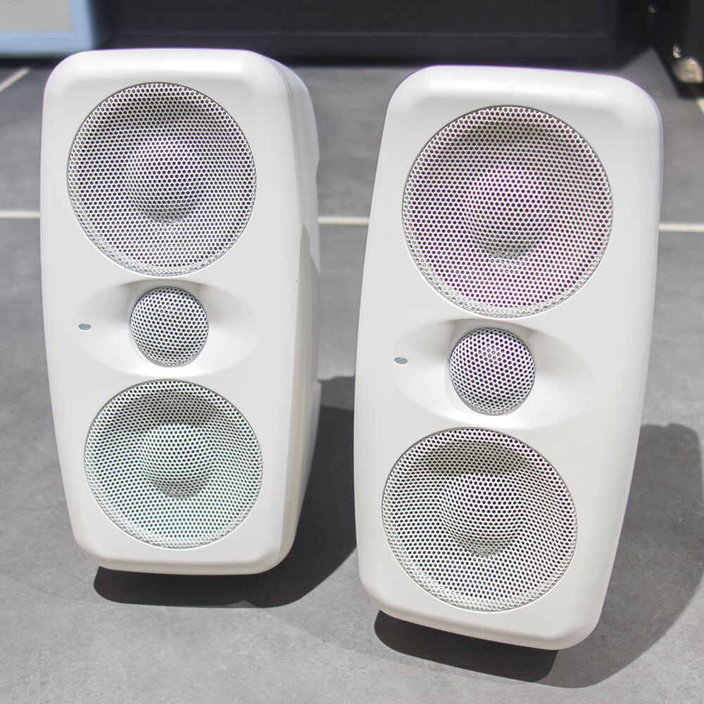 IK Multimedia <br>iLoud MTM White Pair