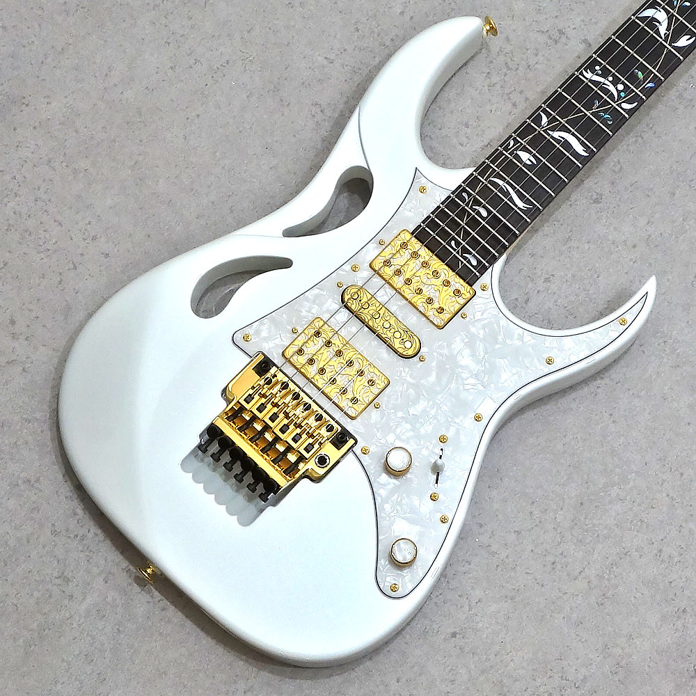 Ibanez <br>PIA3761-SLW (Stallion White) [Steve Vai Signature Model]
