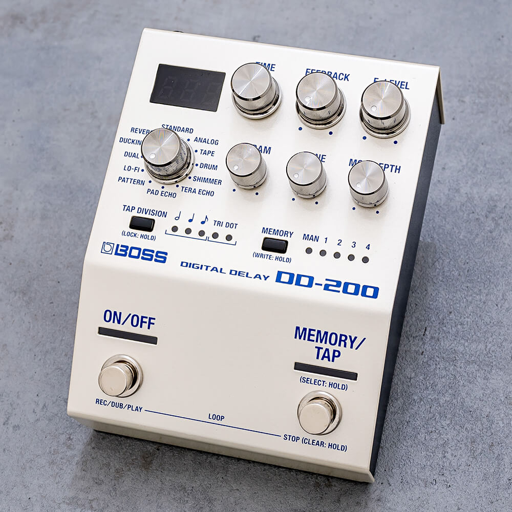 BOSS <br>DD-200 DIGITAL DELAY