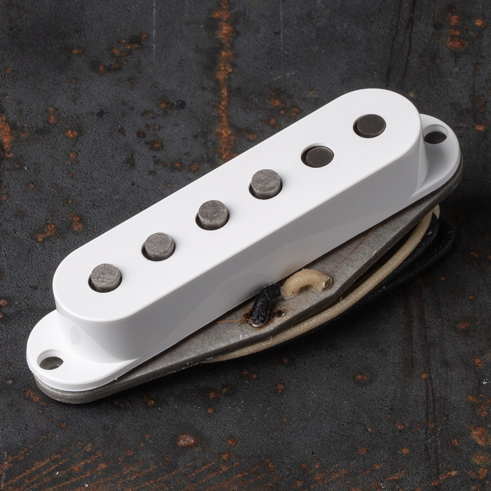 Seymour Duncan <br>ANTIQUITY II RETROSPEC'D Surfer Strat - White [RETROSPEC'D AQ-2 SF]