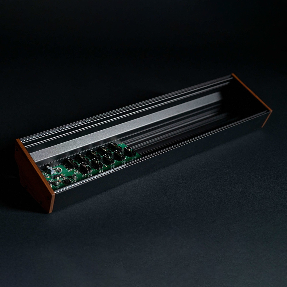 moog <br>104HP Powered Eurorack Case