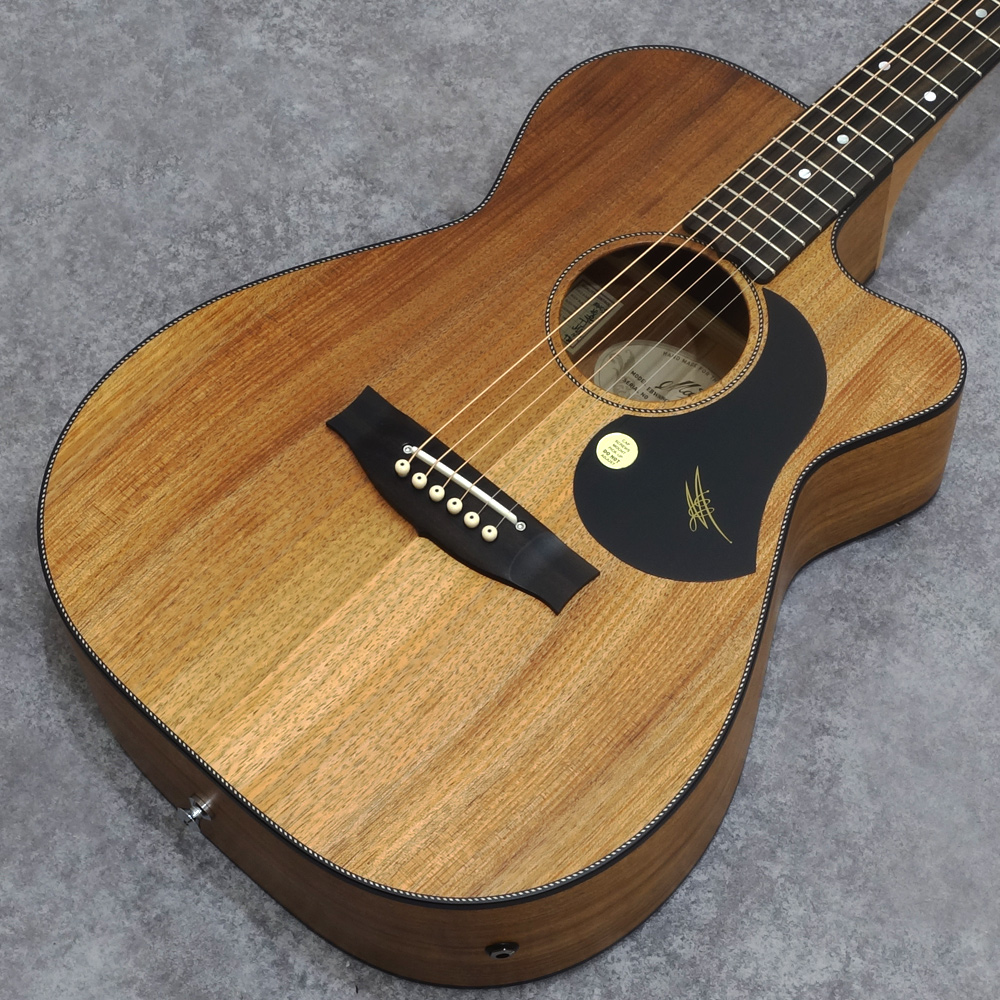 Maton Guitars <br>EBW808C