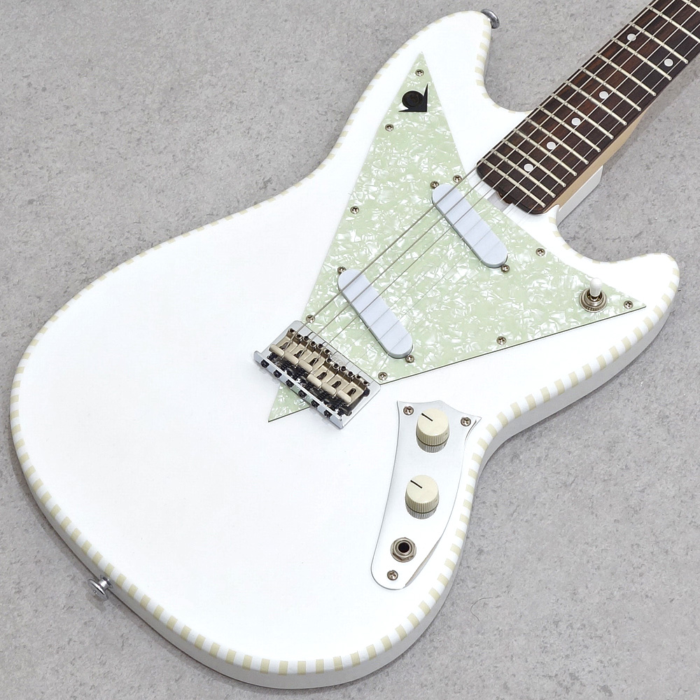 Caramel's Guitar Kitchen <br>M1K2 YogurtWhite