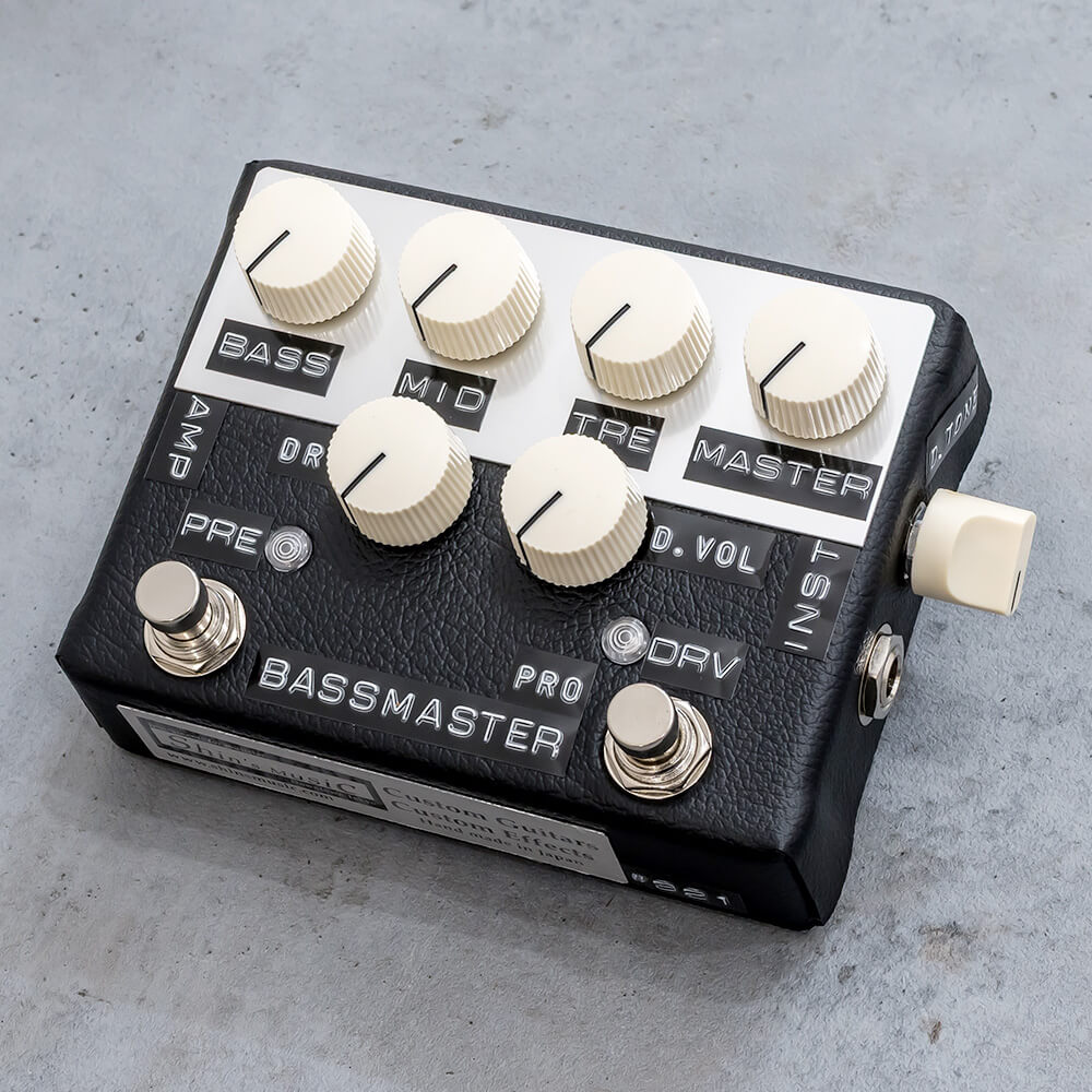Shin's Music <br>Bass Master Preamp Pro Black Tolex / Cream Vintage Knob