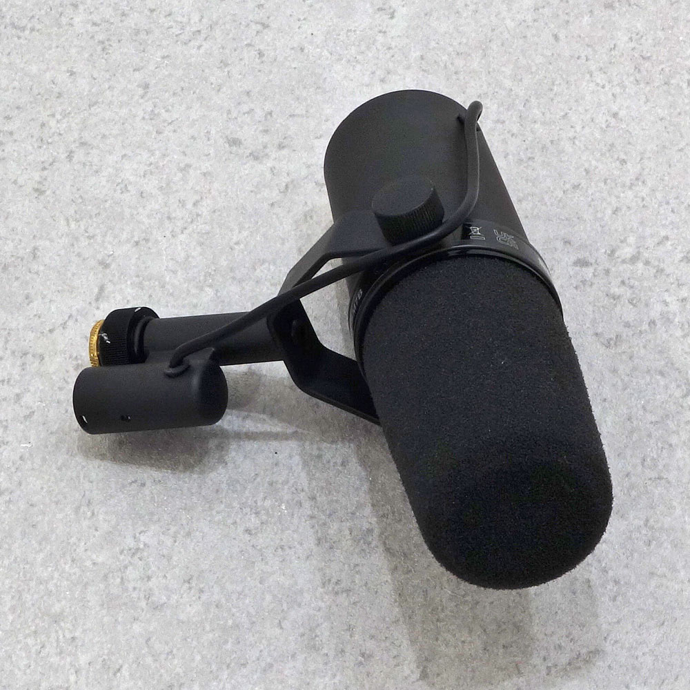 SHURE <br>SM7B