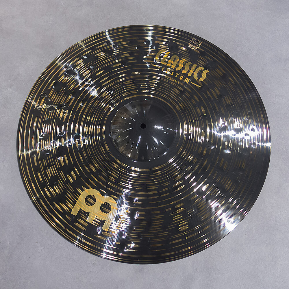 MEINL <br>22" Classics Custom Dark Ride [CC22DAR]