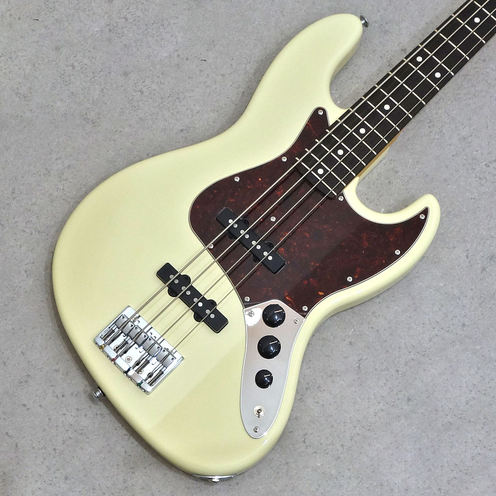 Black Smoker <br>STD BETA-J4 Vintage White