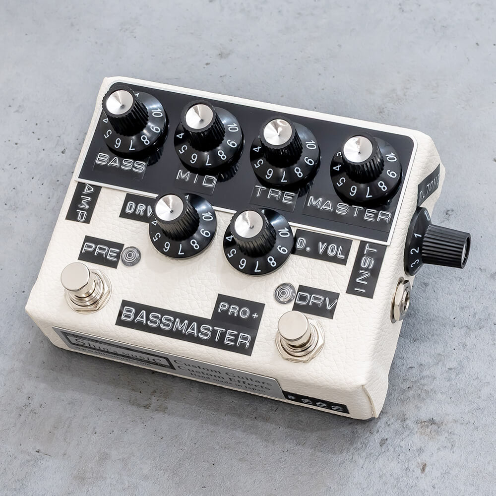 Shin's Music <br>Bass Master Preamp Pro+ White Tolex / Black Panel / Num. Knob