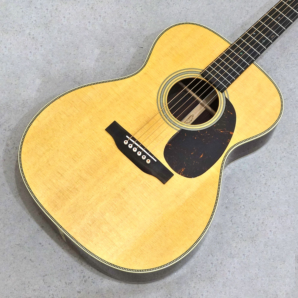 Martin <br>000-28 Standard